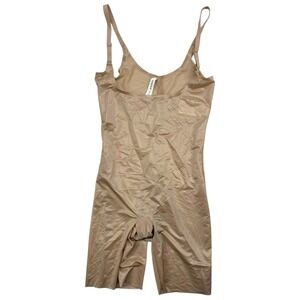 SPANX Nude Underbust Shapewear Bodysuit Shorts Open Gusset Size S Beige